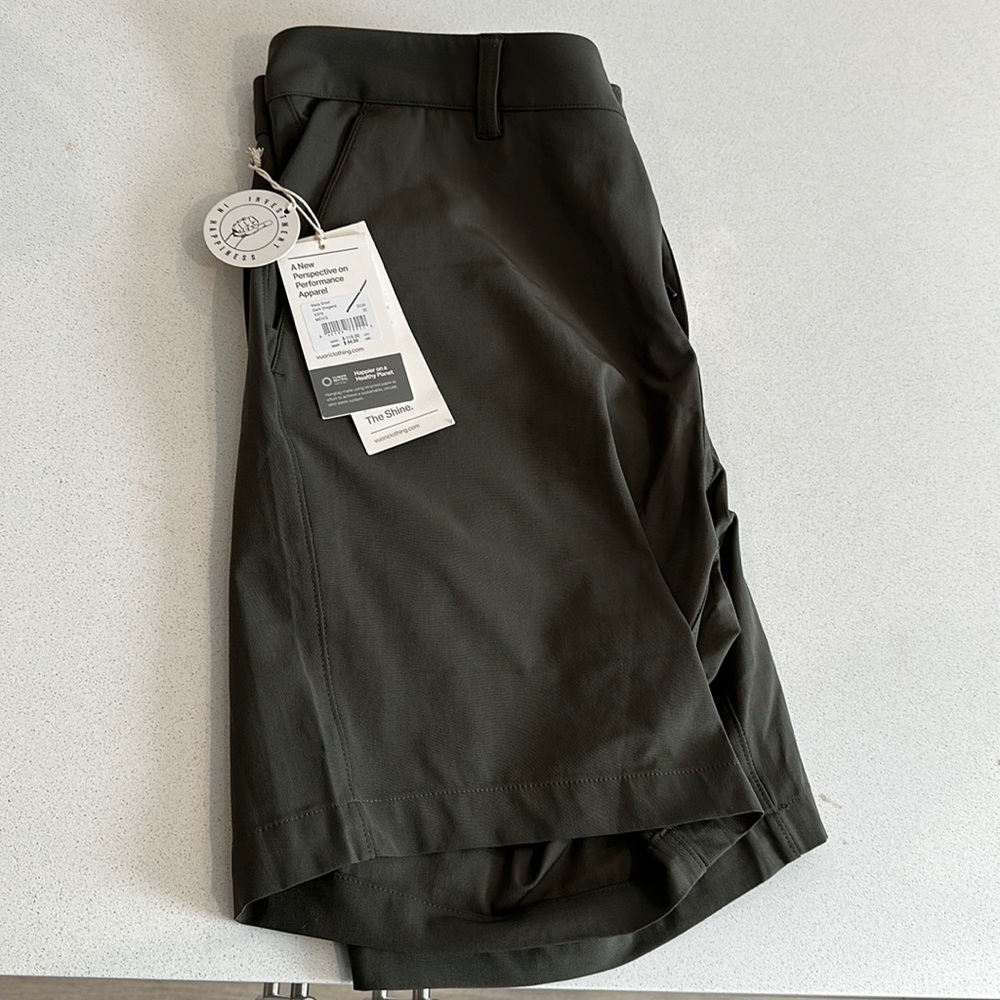 Vuori Meta Shorts